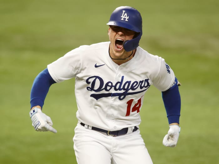 Enrique Hernandez celebrates